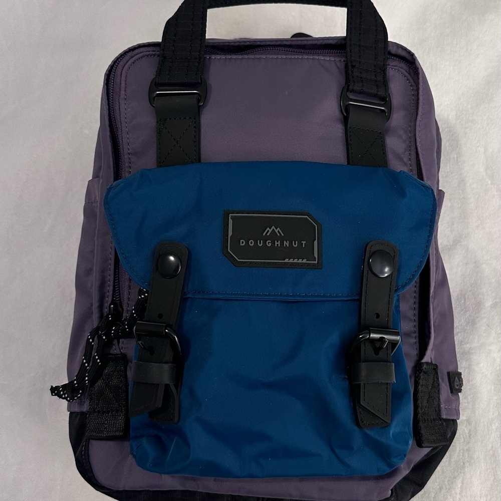 Doughnut Macaroon Backpack 16L Color Blood Orange